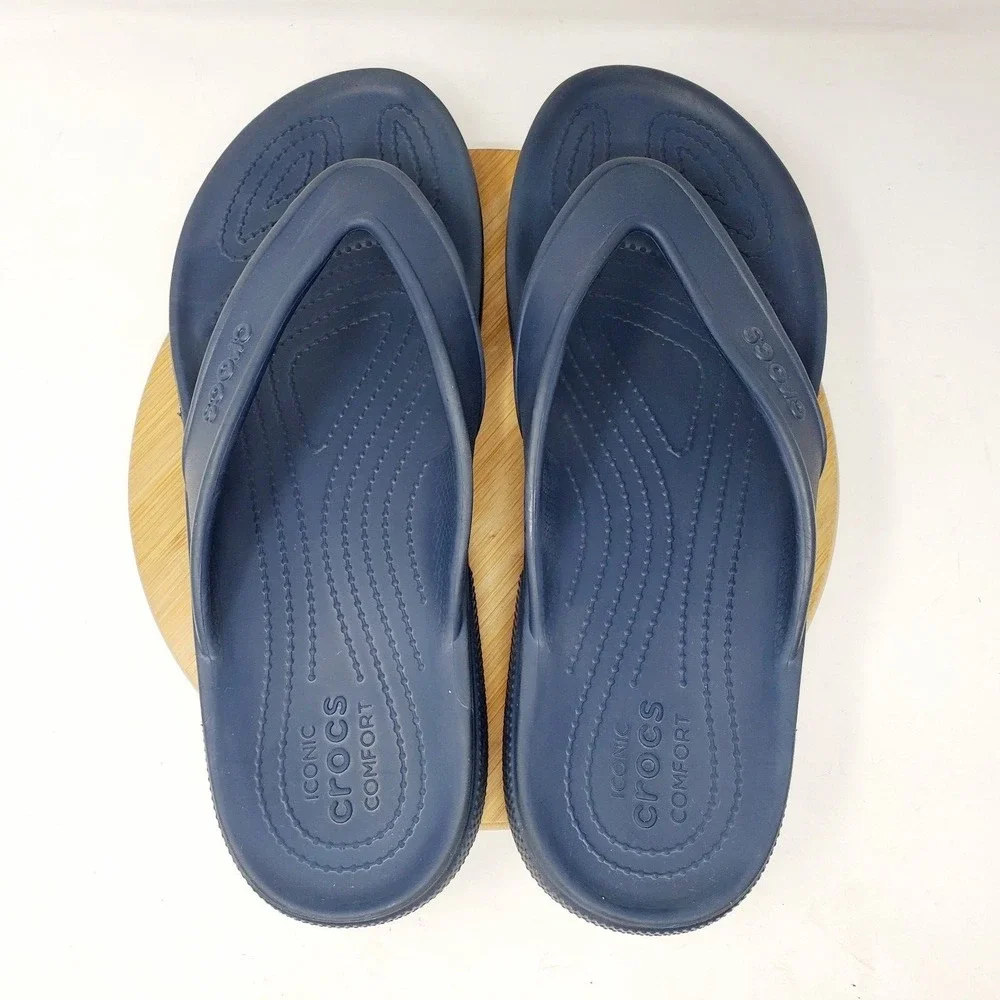 Crocs Sandals Mens 11 Blue Slip‎ On Classic II Flip Flop Sandals Pool Beach Blue